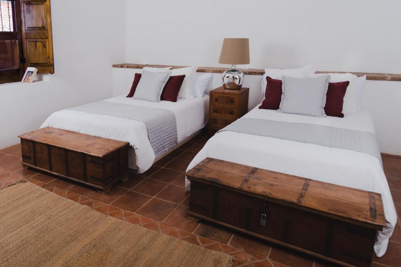 Puerta Del Lobo Villa Queretaro Room photo